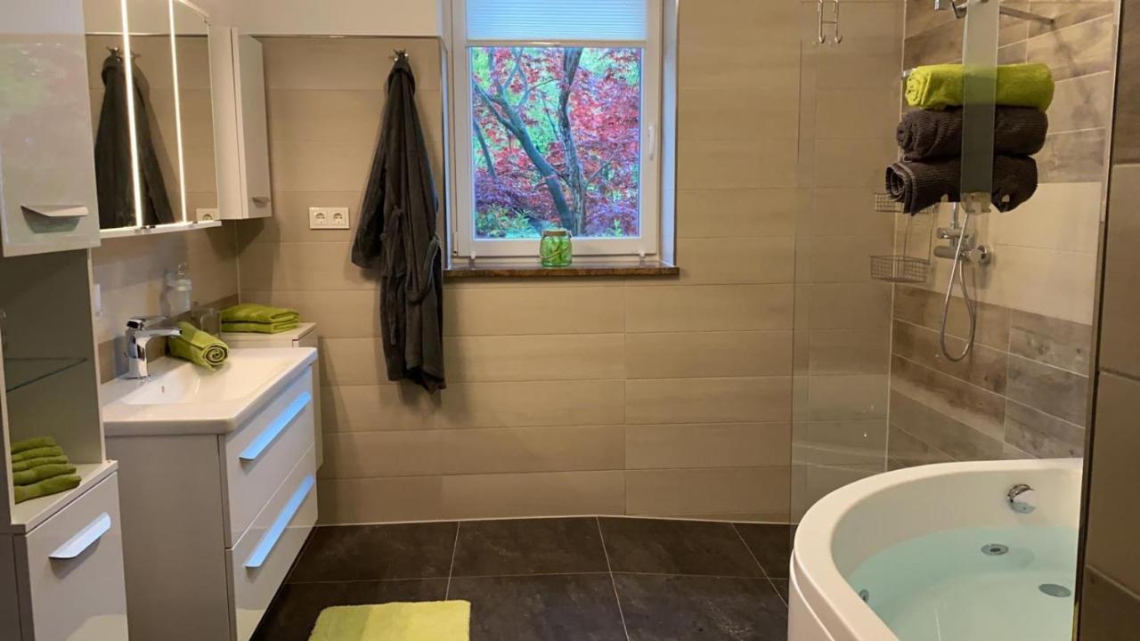 Stadtvilla Intzeplatz - Apartment Borkum Remscheid Eksteriør billede