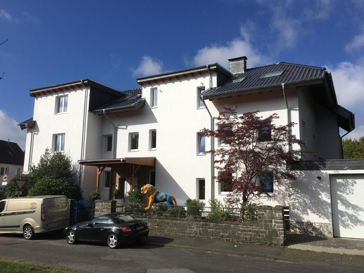Stadtvilla Intzeplatz - Apartment Borkum Remscheid Eksteriør billede