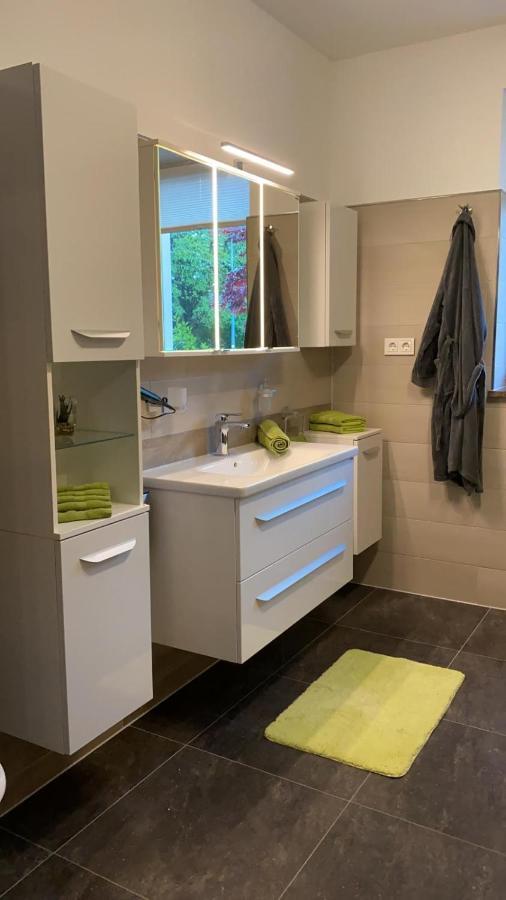 Stadtvilla Intzeplatz - Apartment Borkum Remscheid Eksteriør billede